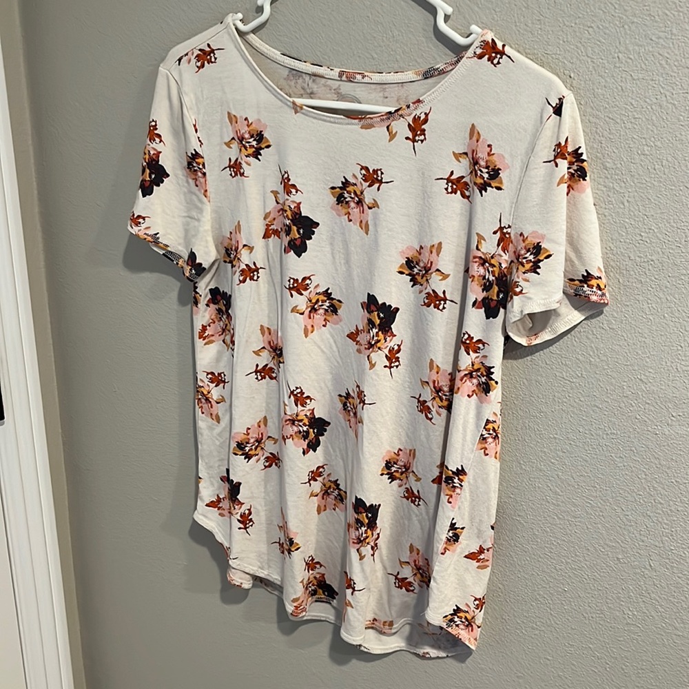 Maurices Floral Short Sleeve Top | Size Medium